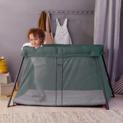 Lit Parapluie Light Vert Foncé De BabyBjörn -Produits Pour Bébé 01141061 3