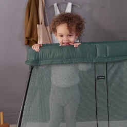 Lit Parapluie Light Vert Foncé De BabyBjörn -Produits Pour Bébé 01141061 5