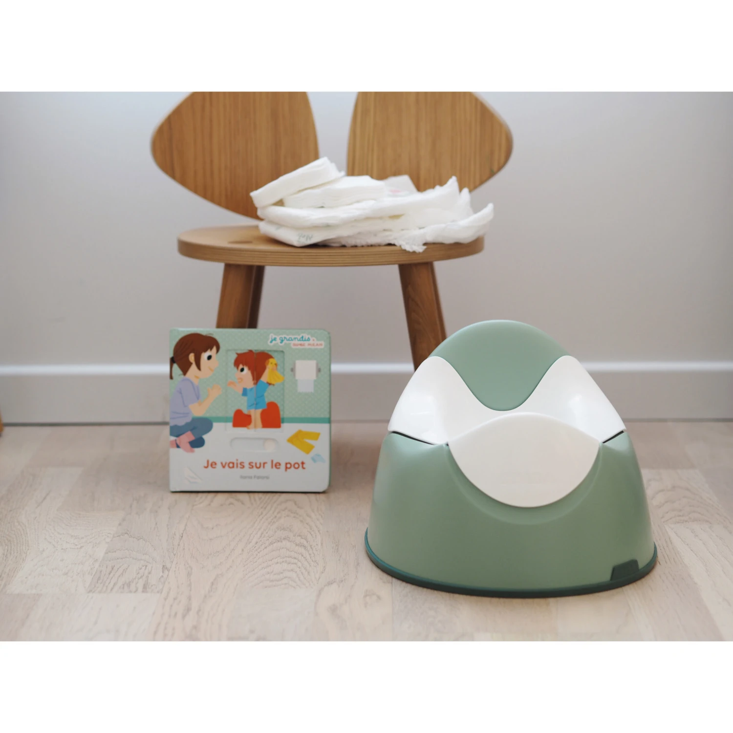 Beaba Pot Ergonomique Vert Sauge De Béaba 5 Beaba Pot Ergonomique Vert Sauge De Béaba – Image 3