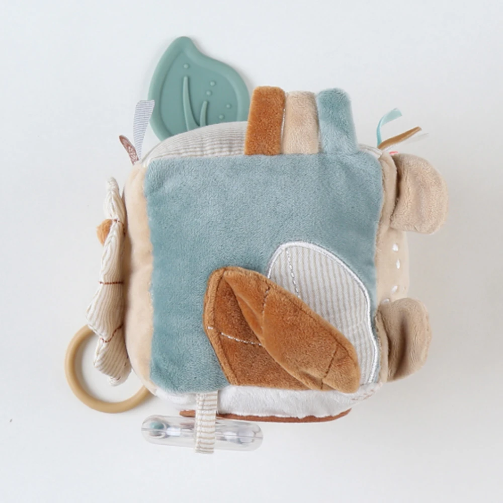 Babou & Kendi Cube D'activités En Veloudoux De Noukies 8 Babou & Kendi Cube D'activités En Veloudoux De Noukies – Image 6